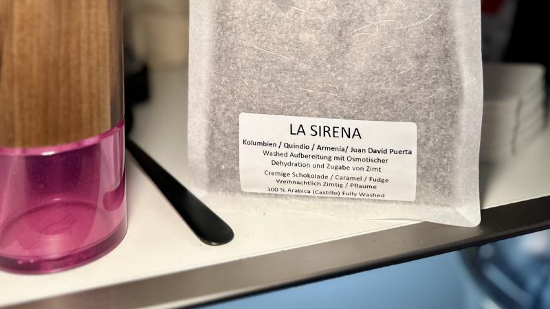 Featured image of post La Sirena